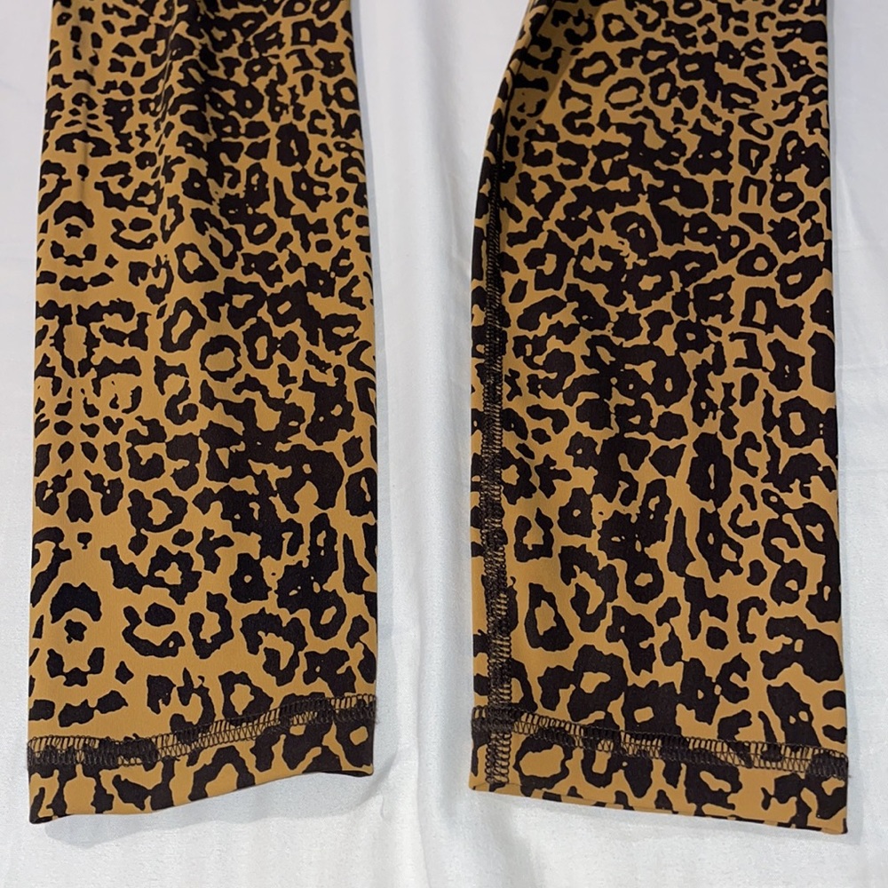 Stella&Dot top of the line animal print leggings. Copper and dark brown. - Picture 6 of 7